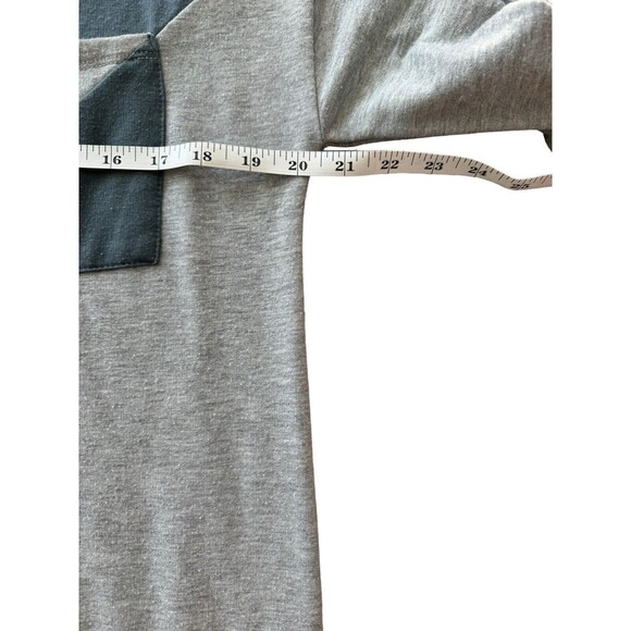 Steve Madden Color block Crew Neck Sweatshirt Blue Gray Size M Preppy Pocket Top - Picture 3 of 6